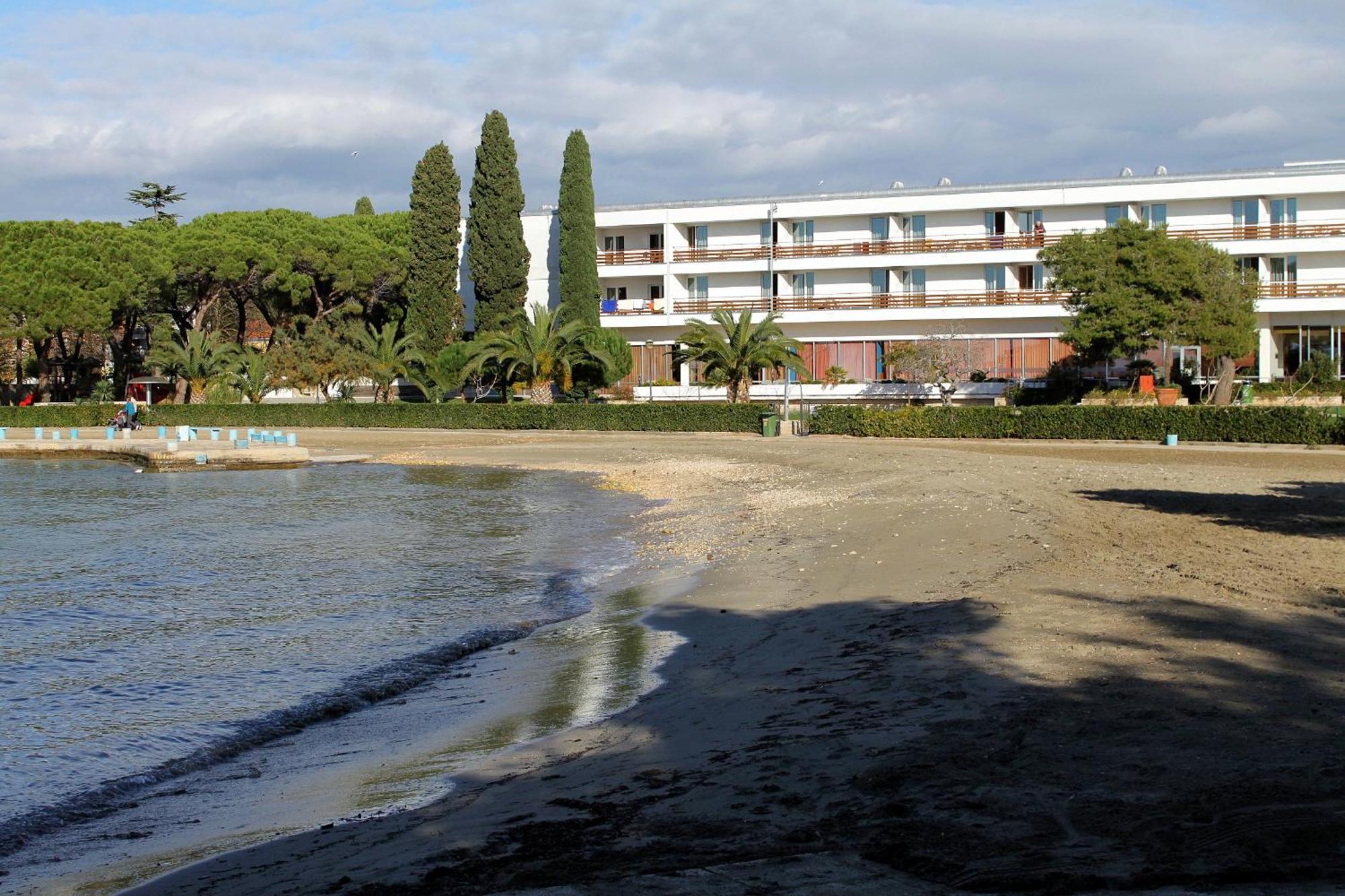 Family Friendly Apartments With A Swimming Pool Zadar - 18098 Exterior foto