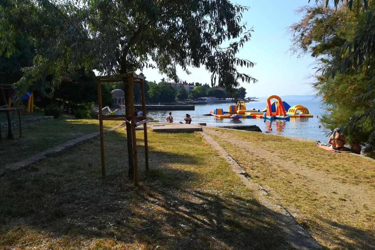 Family Friendly Apartments With A Swimming Pool Zadar - 18098 Exterior foto