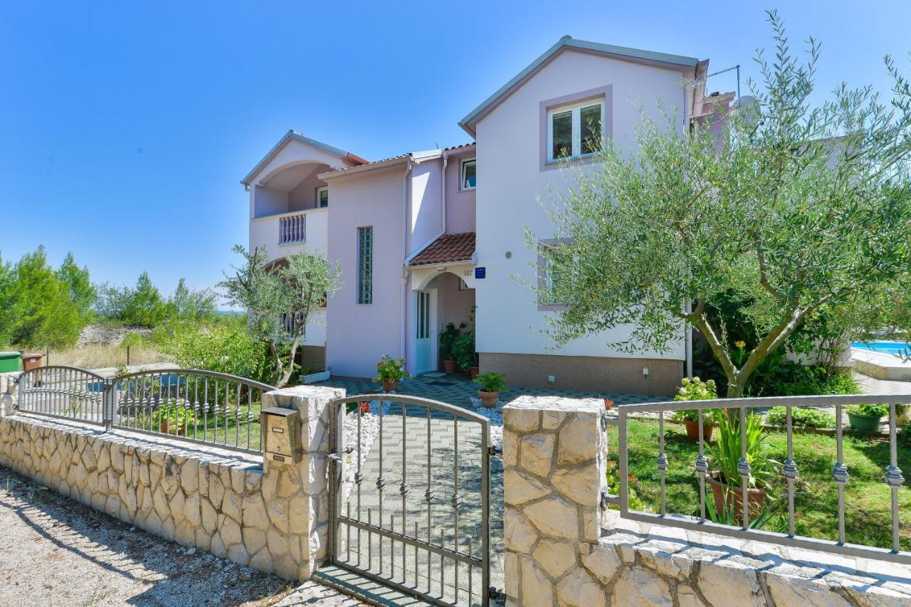 Family Friendly Apartments With A Swimming Pool Zadar - 18098 Exterior foto